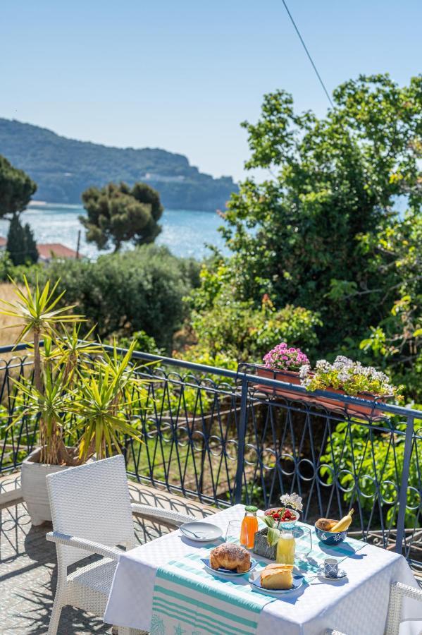 Gli Archi Sul Mare Bed & Breakfast Gaeta Bagian luar foto