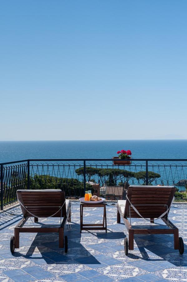 Gli Archi Sul Mare Bed & Breakfast Gaeta Bagian luar foto