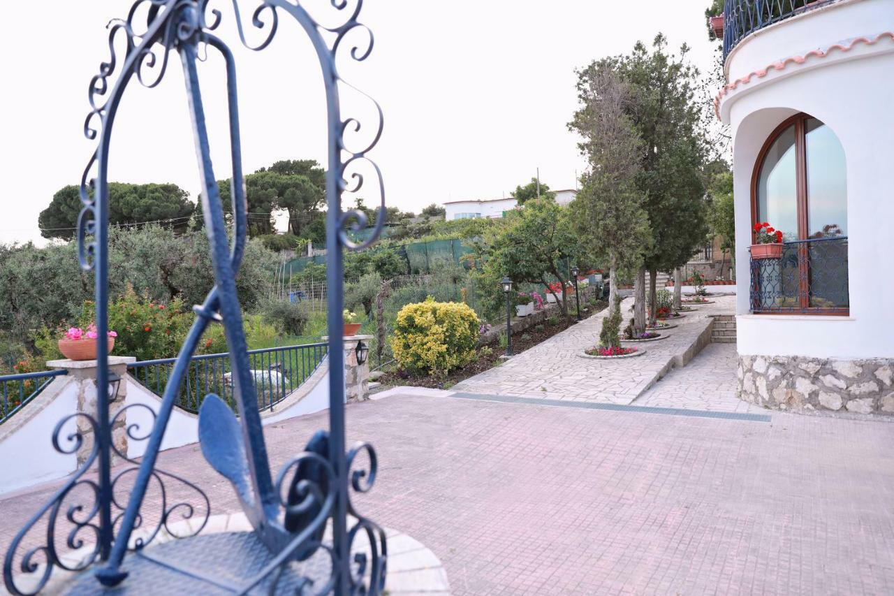 Gli Archi Sul Mare Bed & Breakfast Gaeta Bagian luar foto