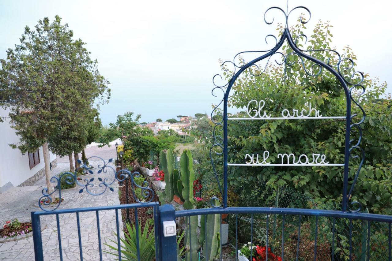 Gli Archi Sul Mare Bed & Breakfast Gaeta Bagian luar foto